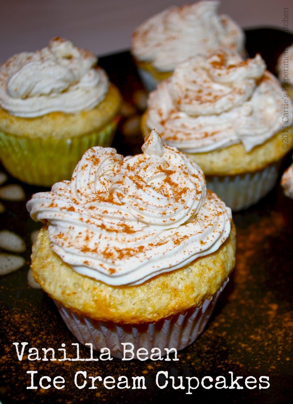 A close up of cupcakes.