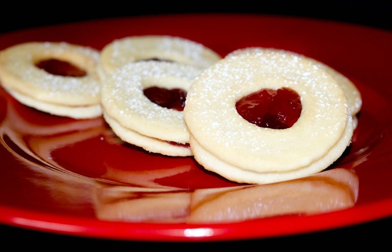 Raspberry Linzer Tarts