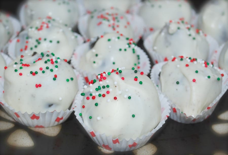 White Chocolate Dipped Oreo Truffles