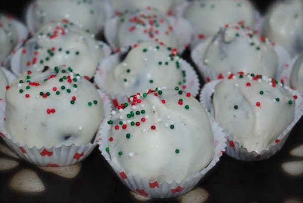 White.Chocolate.Dipped.Oreo.Truffles