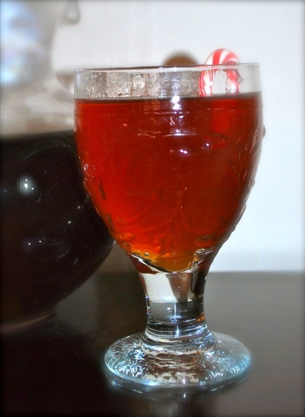 Not sure what to do with those leftover Christmas candy canes? Turn them into a candy cane simple syrup and add to your favorite iced tea. 