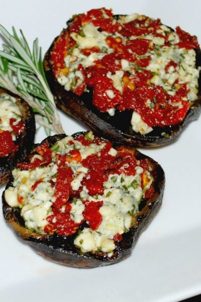 Portobello mushrooms stuffed with crumbled Gorgonzola cheese, sun dried tomatoes, garlic and fresh rosemary.