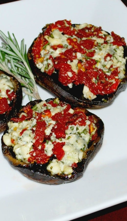 Portobello mushrooms stuffed with crumbled Gorgonzola cheese, sun dried tomatoes, garlic and fresh rosemary. 