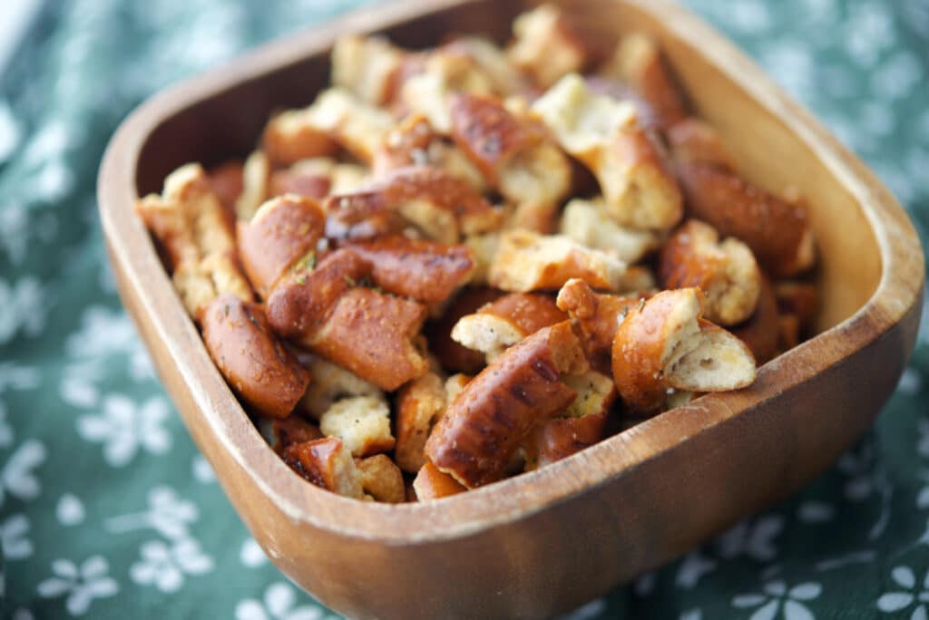 Rosemary and Lemon Seasoned Pretzels