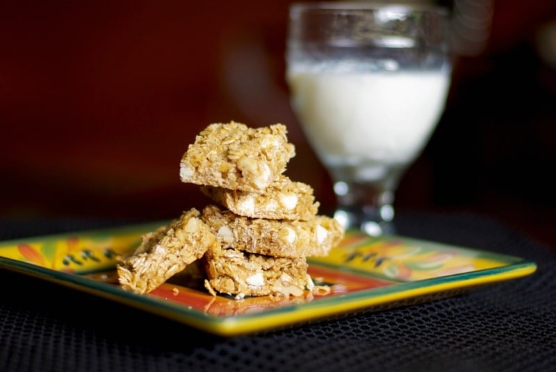 White Chocolate Apple Walnut Granola Bars