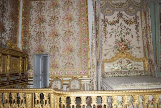 Bed and Marie Antoinette