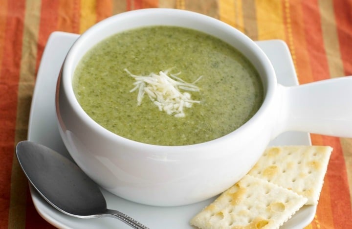 Cream of Spinach & Artichoke Soup