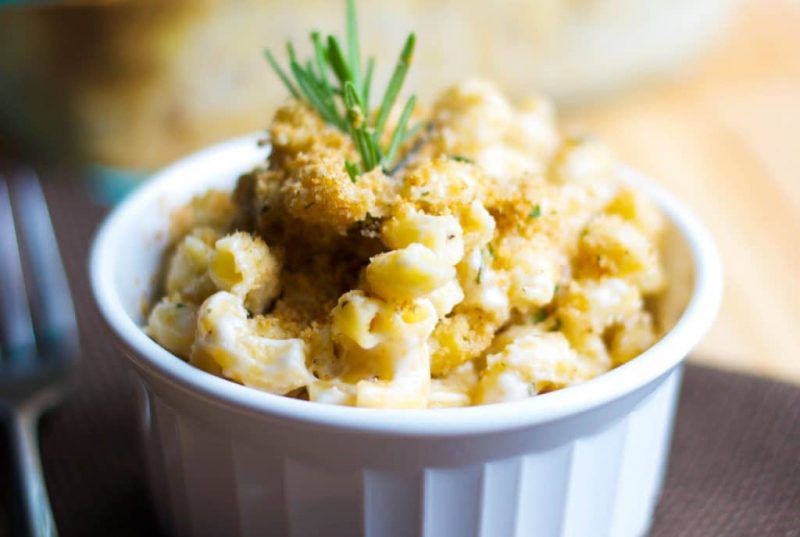 Rosemary and Goat Cheese Macaroni and Cheese