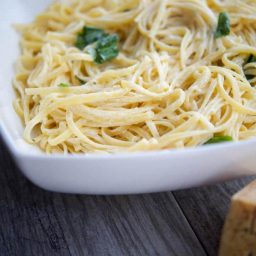 A bowl of pasta, with Linguine