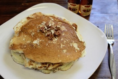 Copy-Cat-Cracker-Barrel-Pecan-Pancakes-2-1024x684