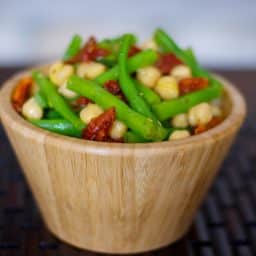 Mediterranean Garbanzo and Green Bean Salad