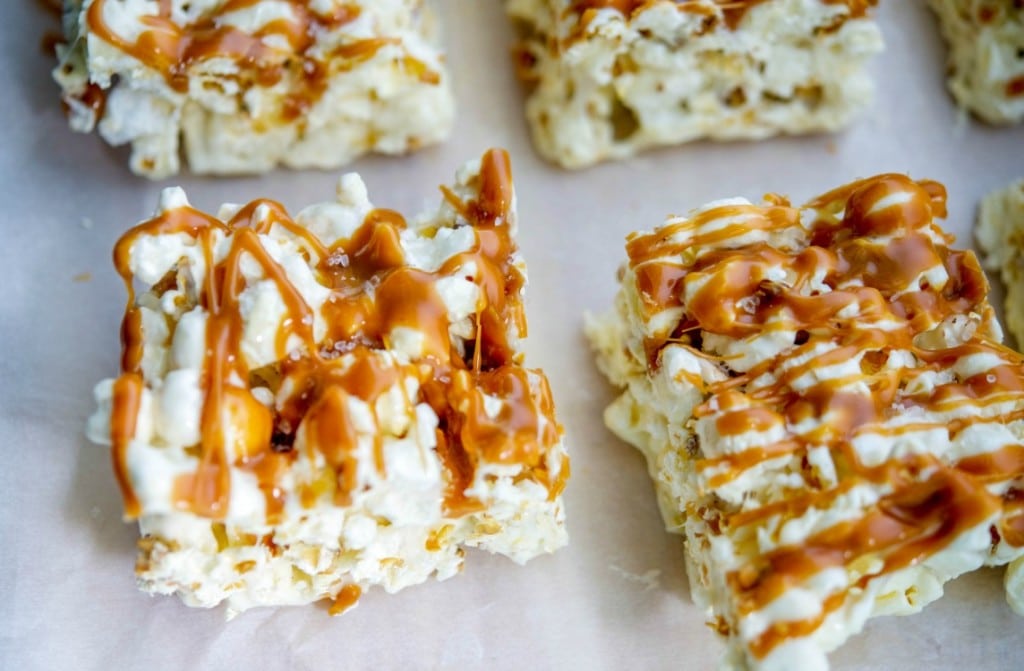 Salted.Caramel Marshmallow Popcorn Treats-Horizontal