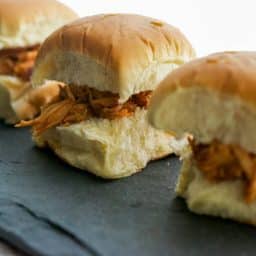 Crockpot BBQ Chicken Sliders2