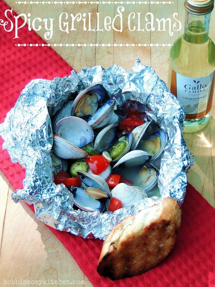 spicy grilled clams in foil