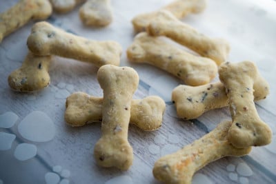 Chicken & Wild Rice Dog Biscuits-horizontal