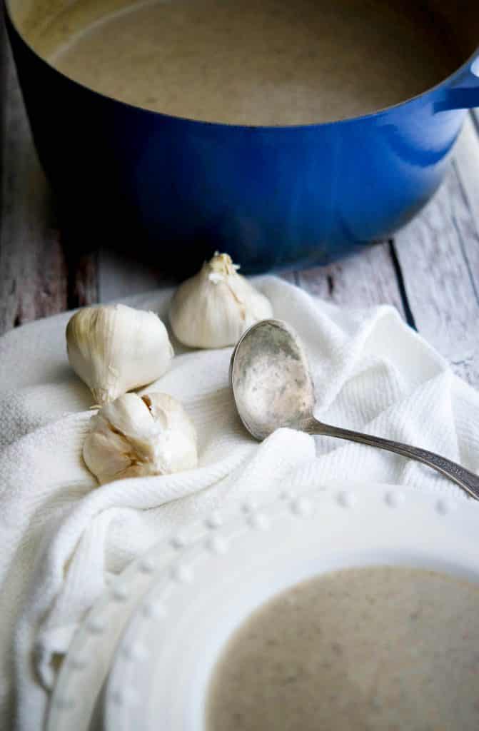 Creamy Roasted Garlic and Mushroom Soup