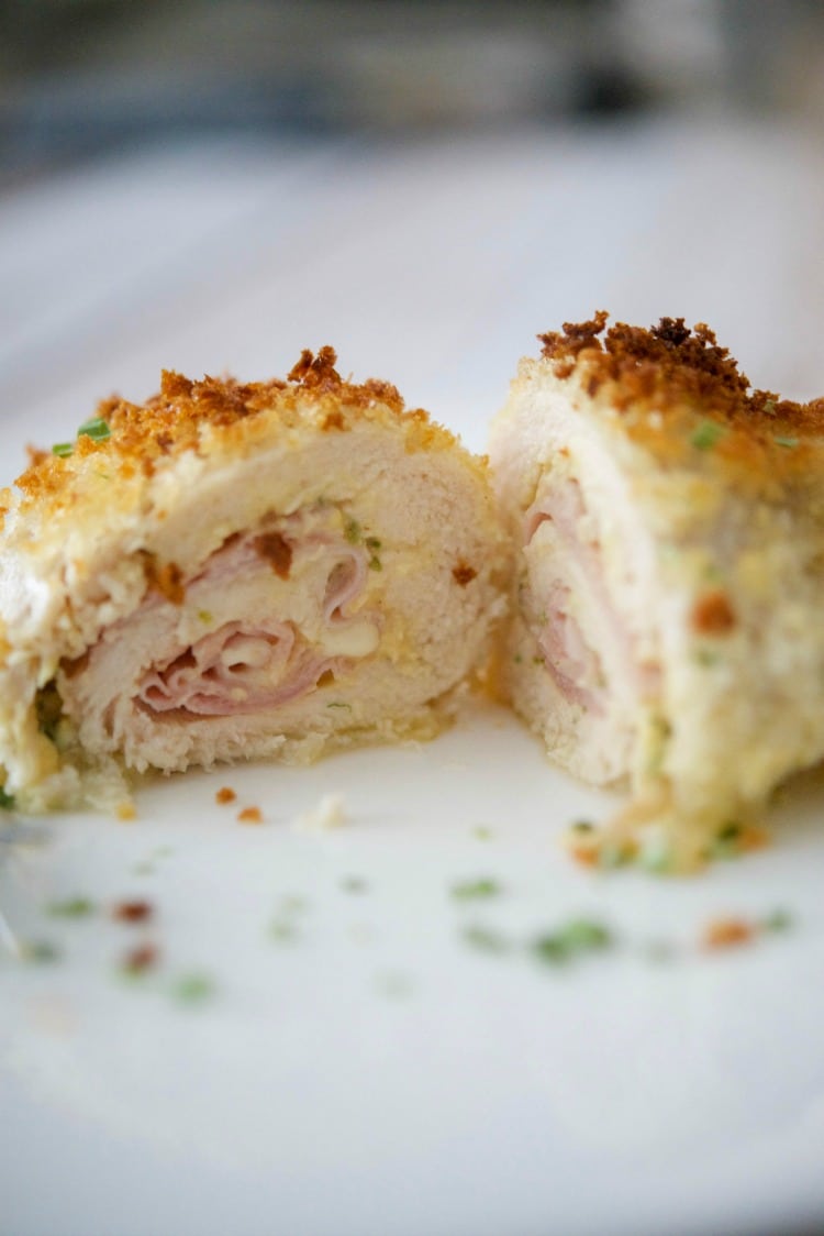 chicken cordon bleu cut in half