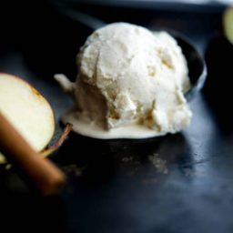 No Churn Apple Cinnamon Ice Cream