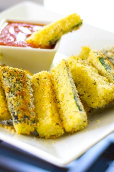 Baked Zucchini Wedges make a healthy snack or side dish. Try dipping them in marinara sauce or your favorite garlic aioli.