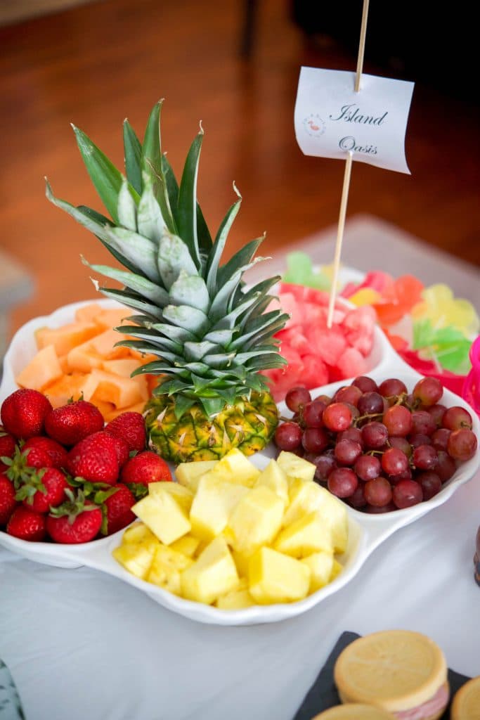 Island Oasis (Fruit Platter)