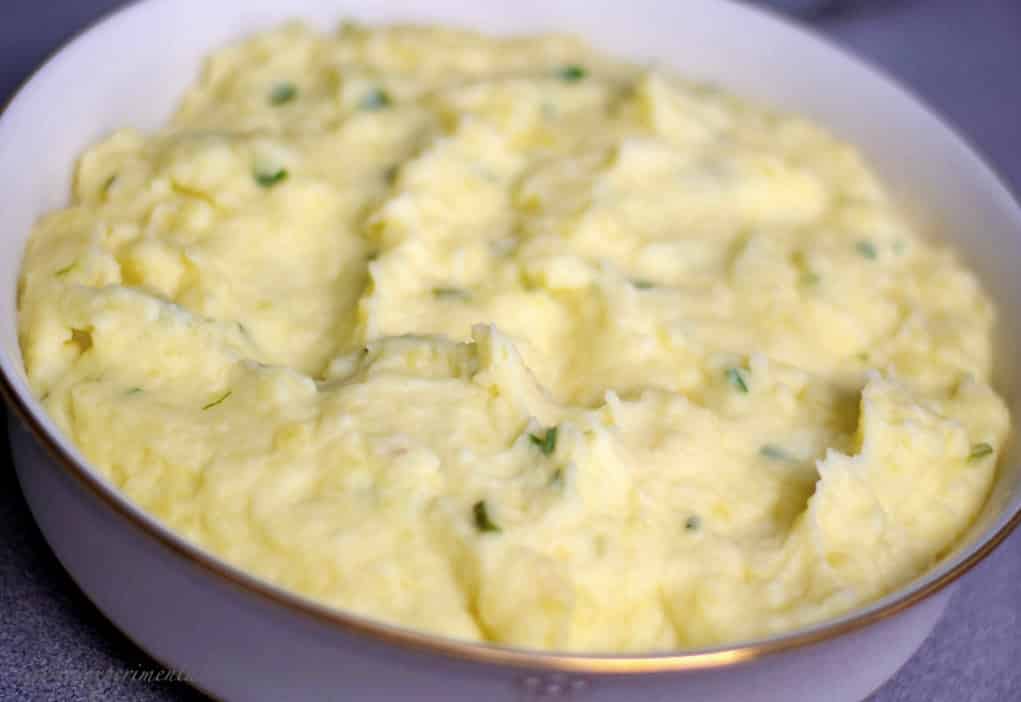 Sour Cream and Chive Yukon Gold Mashed Potatoes