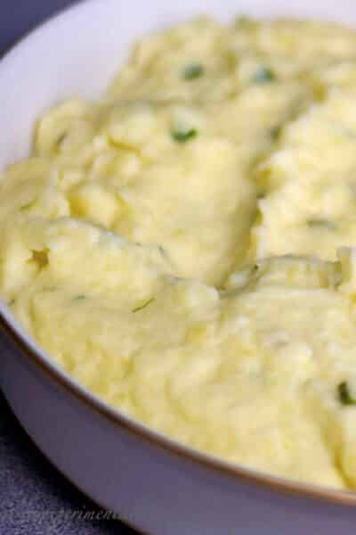 Sour Cream and Chive Mashed Potatoes