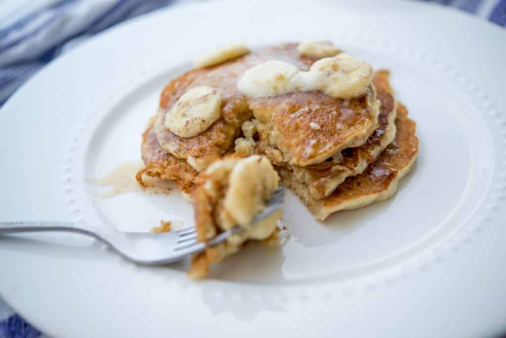 Banana Oatmeal Pancakes