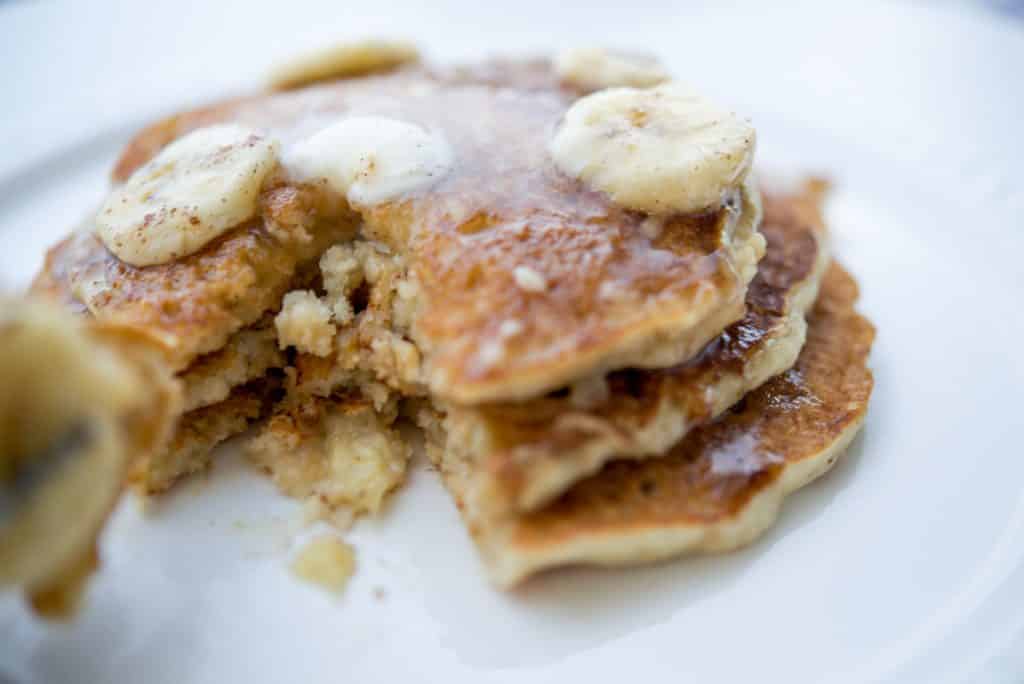 Banana Oatmeal Pancakes