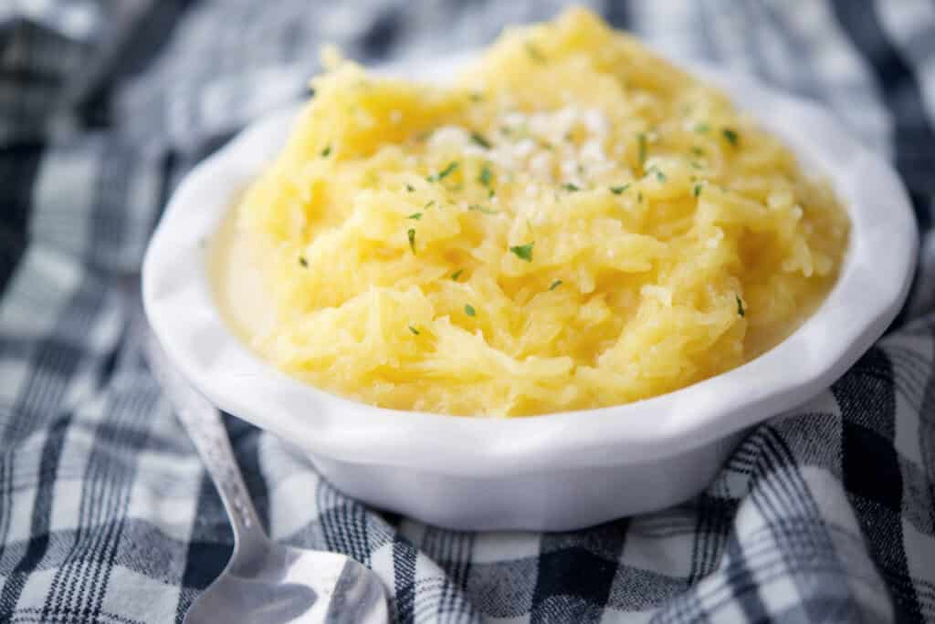 Parmesan Garlic Butter Spaghetti Squash 