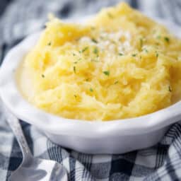 Parmesan Garlic Butter Spaghetti Squash