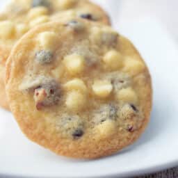 White Chocolate Cranberry Cookie