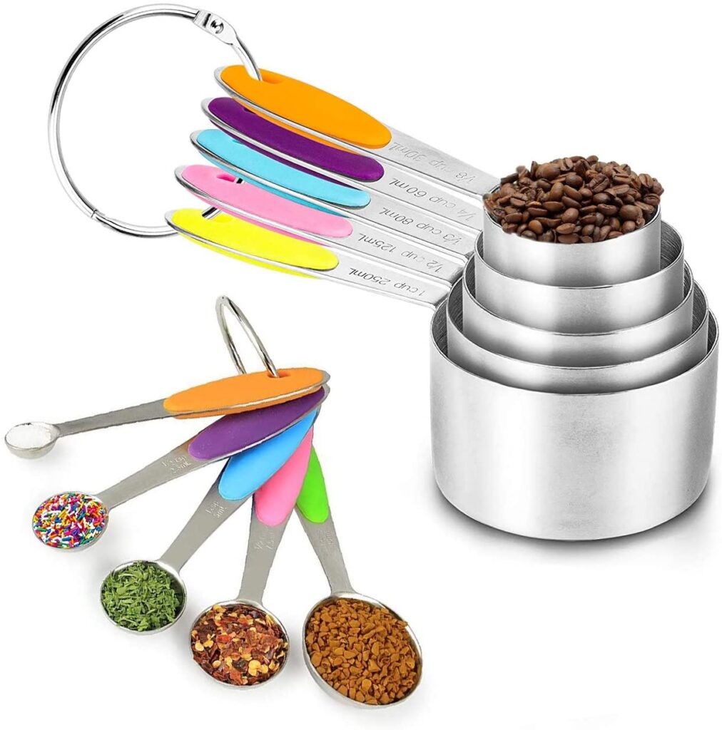 measuring cups and spoon set