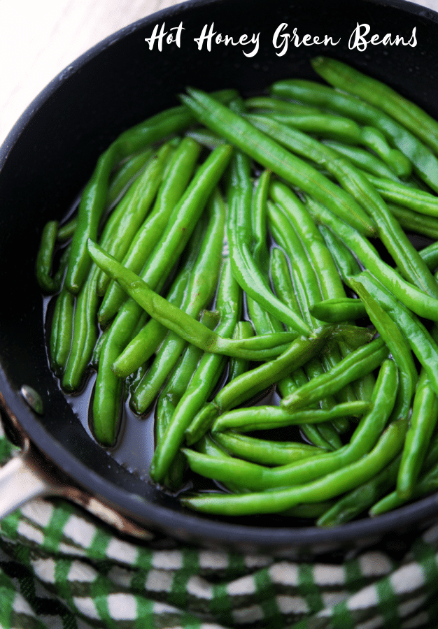 green beans in a skillet