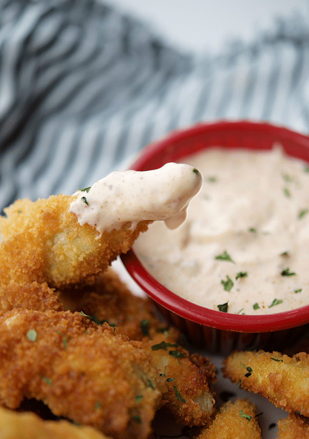 fried artichoke heart with dip 