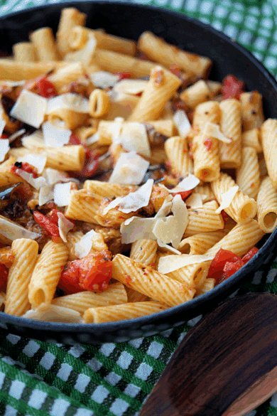 pasta with eggplant sauce