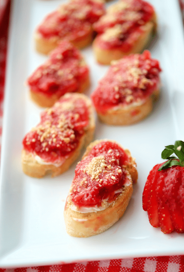 strawberry shortcake crostini