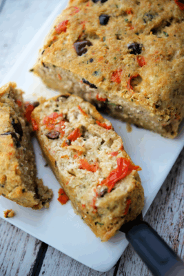 chicken meatloaf with tomatoes and olives